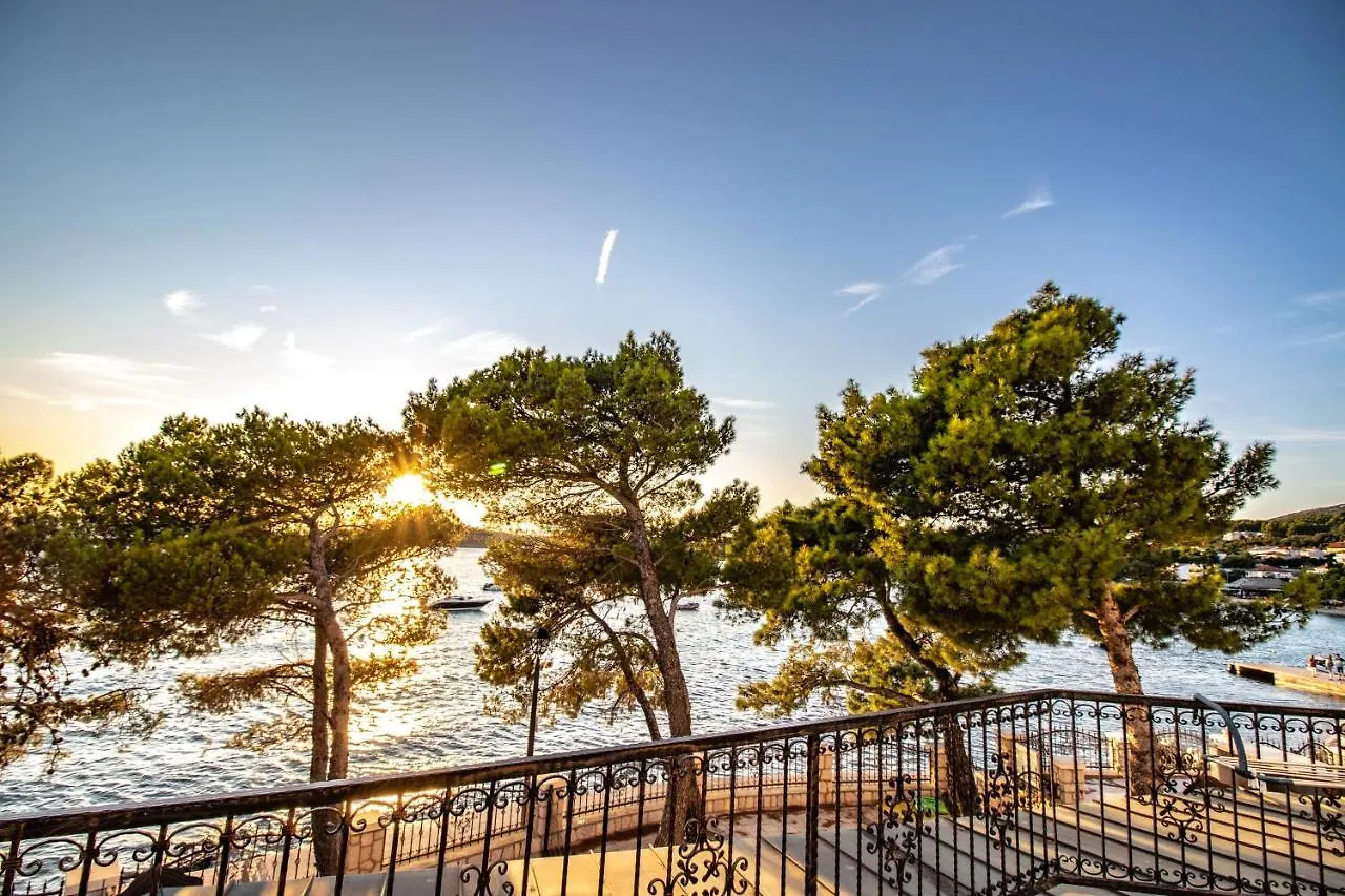 Villa Petrac - App5 & App5A Banjol