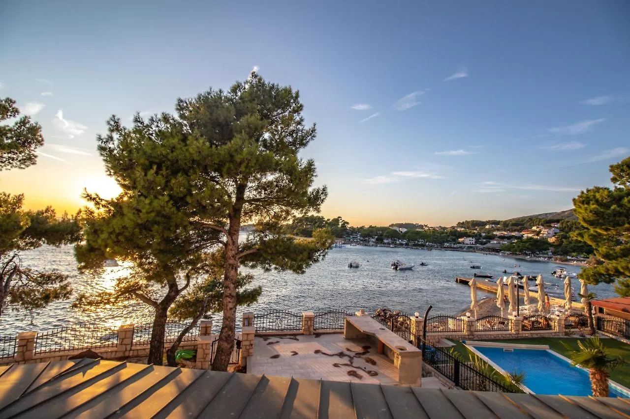 Apartment Villa Petrac - App5 & App5A Banjol Croatia