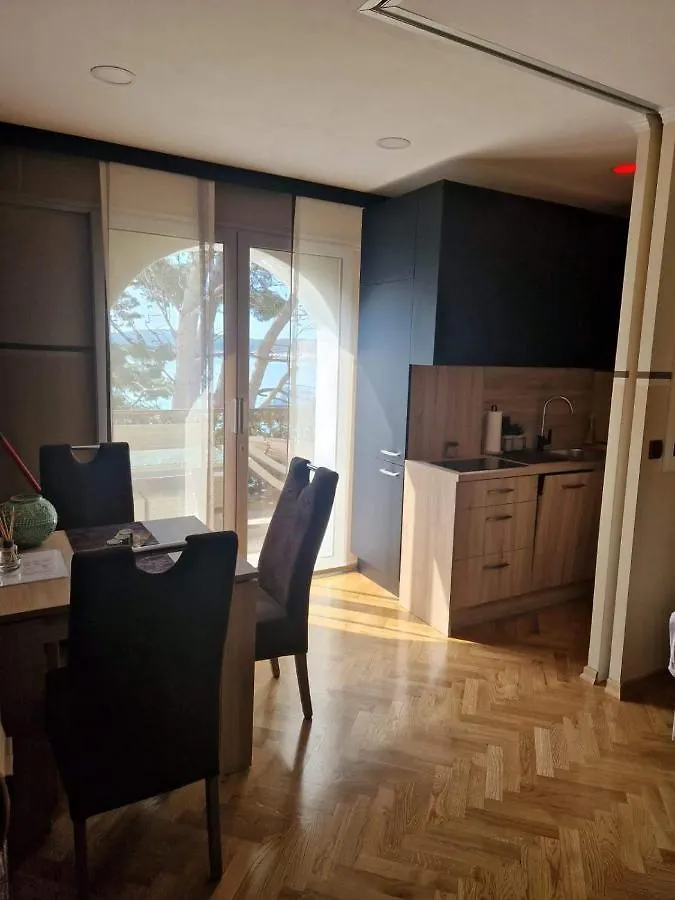 Villa Petrac - App5 & App5A Banjol Apartment