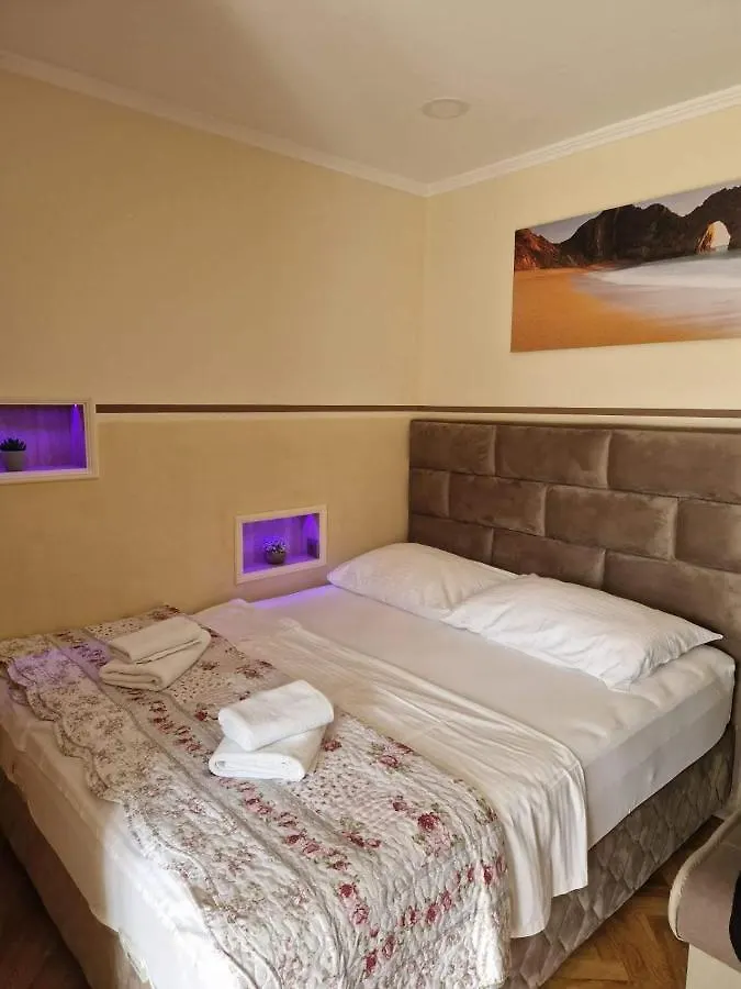 Apartment Villa Petrac - App5 & App5A Banjol Croatia