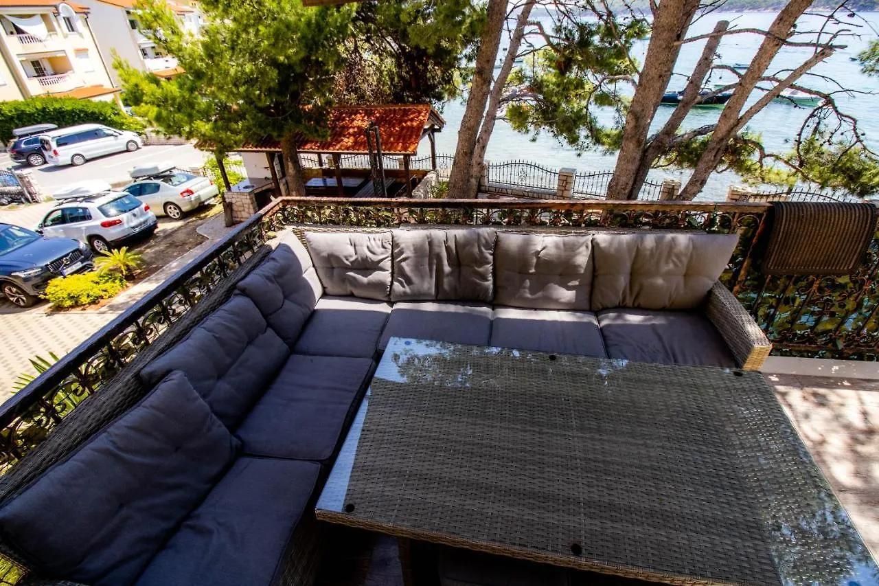 Apartment Villa Petrac - App5 & App5A Banjol