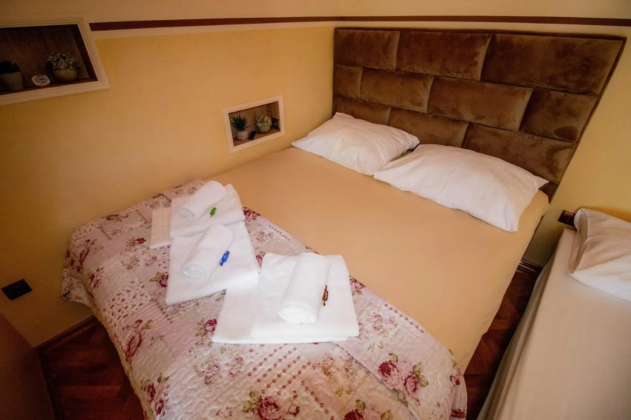 Villa Petrac - App5 & App5A Banjol Apartmán
